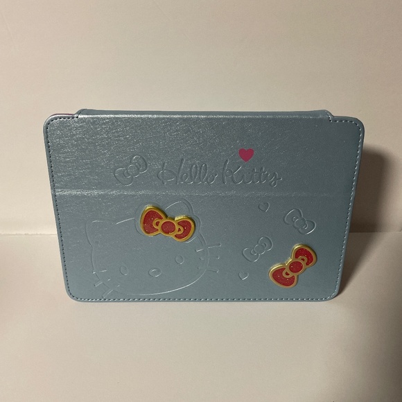 🍀 Hello Kitty Leather Case for iPad Mini - Blue 2 Bow Generation 1/2/3 NEW 🍀 - Picture 2 of 7